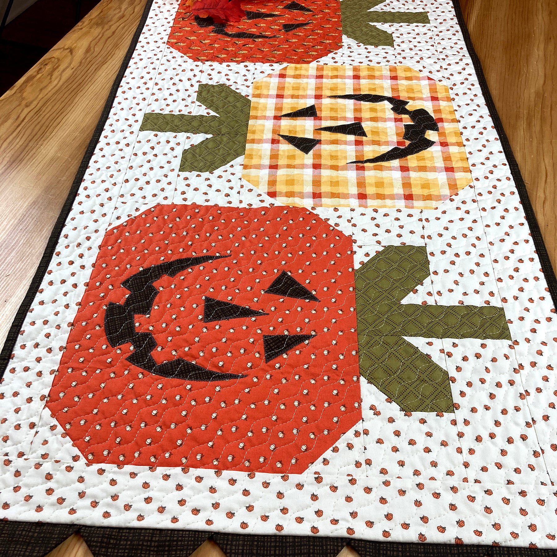 Pumpkin Parade Table Runner Kit - Jacquelynne Steves