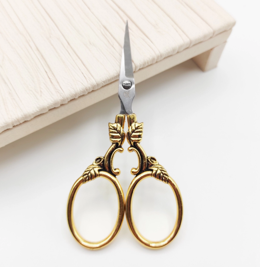 Vintage Style Embroidery Scissors - The Art of Home - Jacquelynne Steves