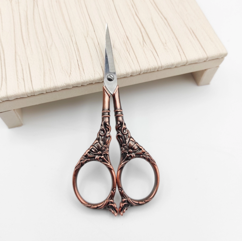 Vintage Style Embroidery Scissors - The Art of Home - Jacquelynne Steves