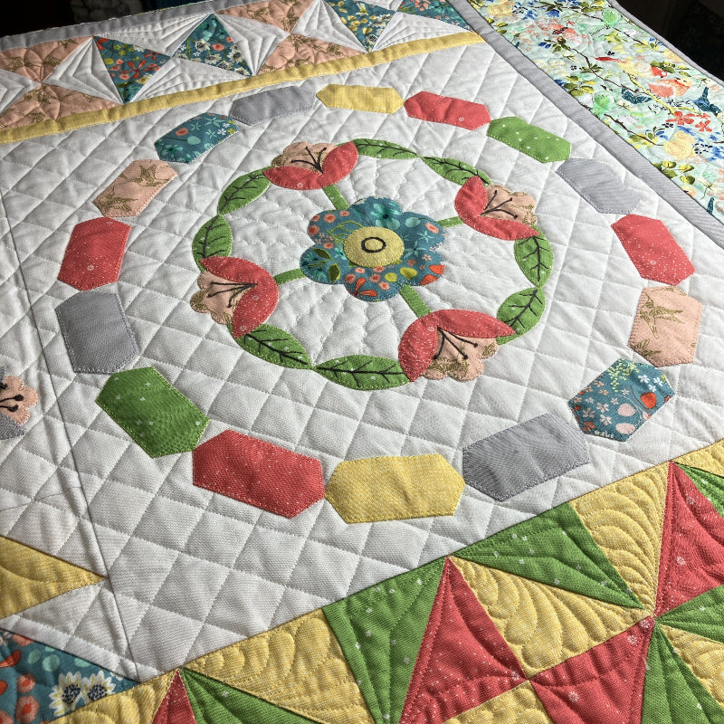 Songbird's Garden Block of the Month Circle Design