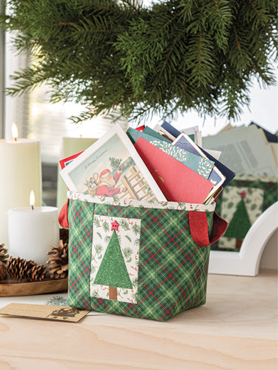 A Very Merry Quilted Christmas Book - The Art of Home - Jacquelynne Steves