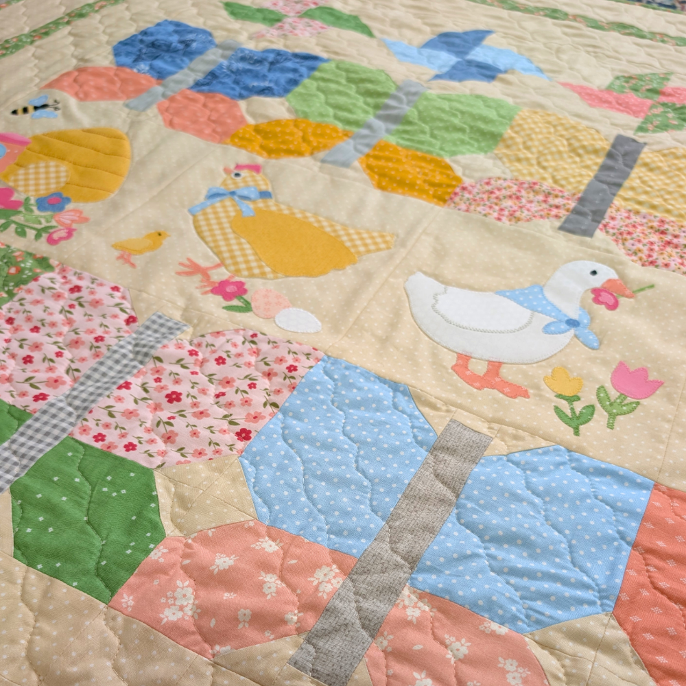 The Little Cottage – quilt square – The Art of Home Club