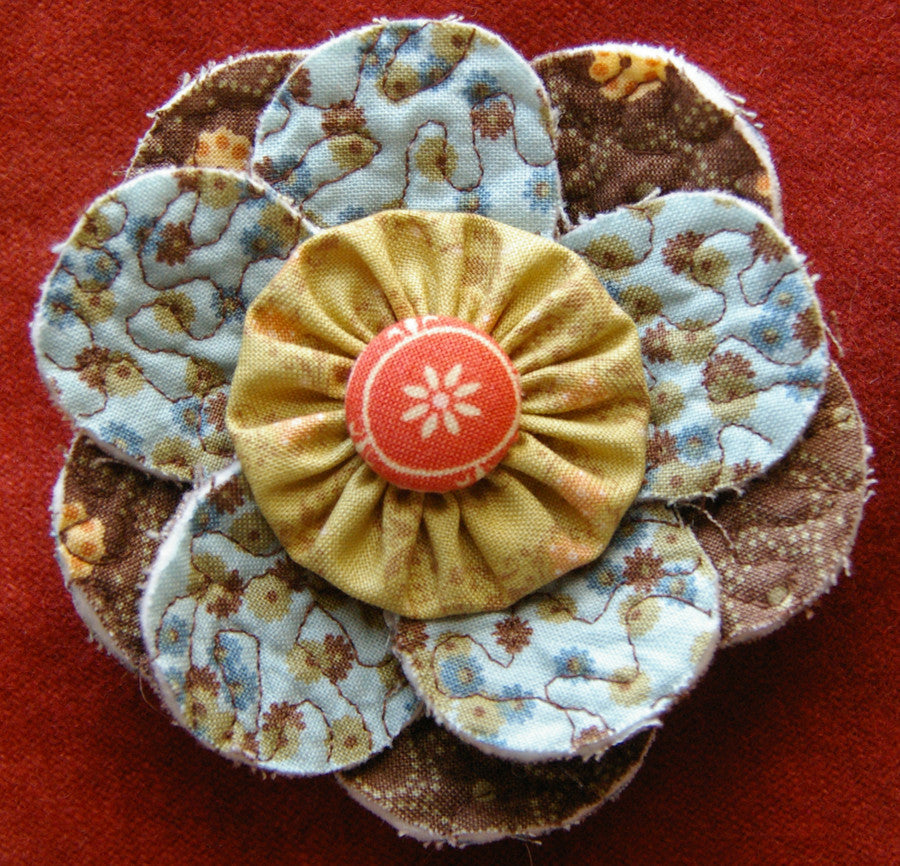 Scrappy Quilt-y Flower Pin Pattern - Digital - Jacquelynne Steves