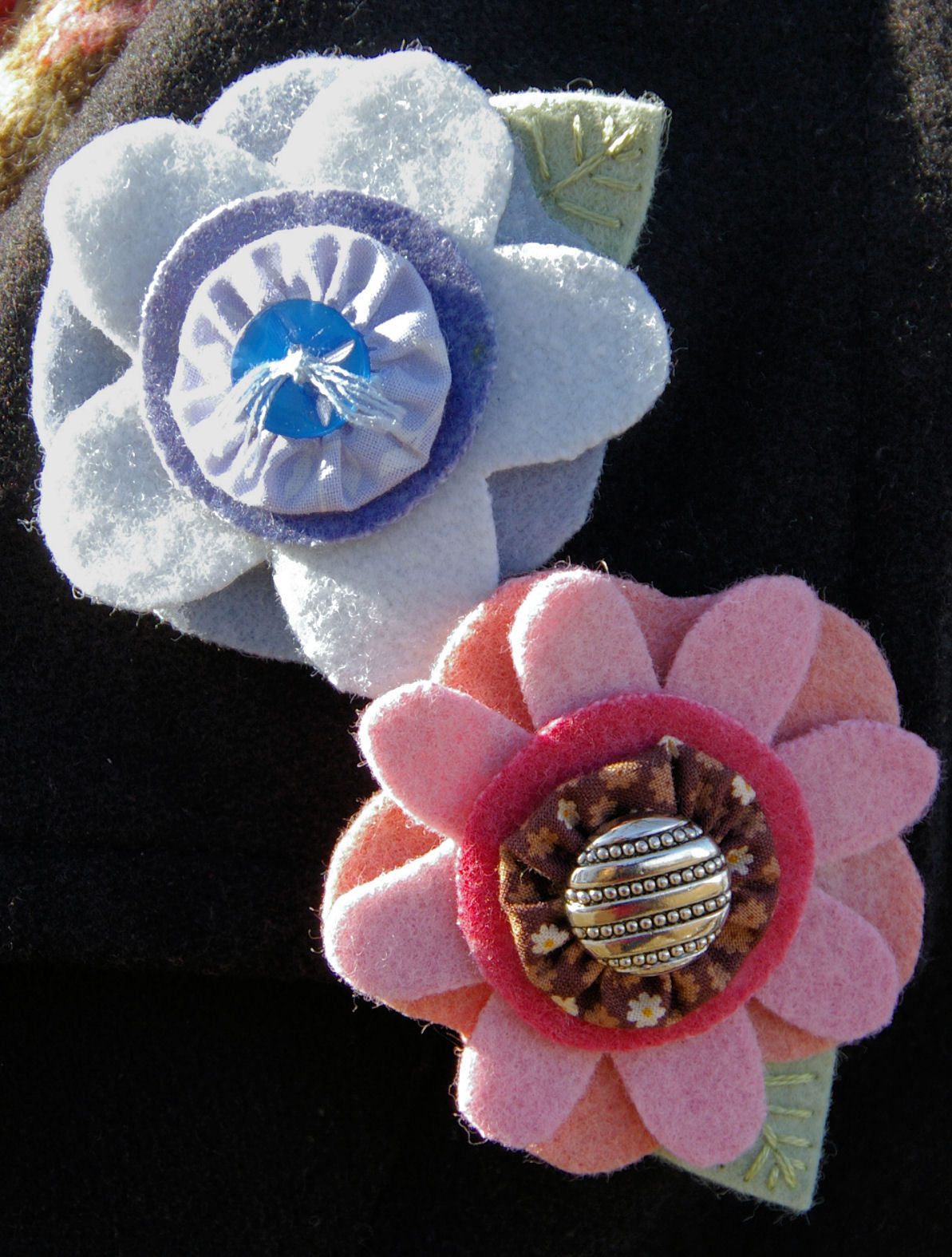 Wool Flower Pin Pattern - Jacquelynne Steves